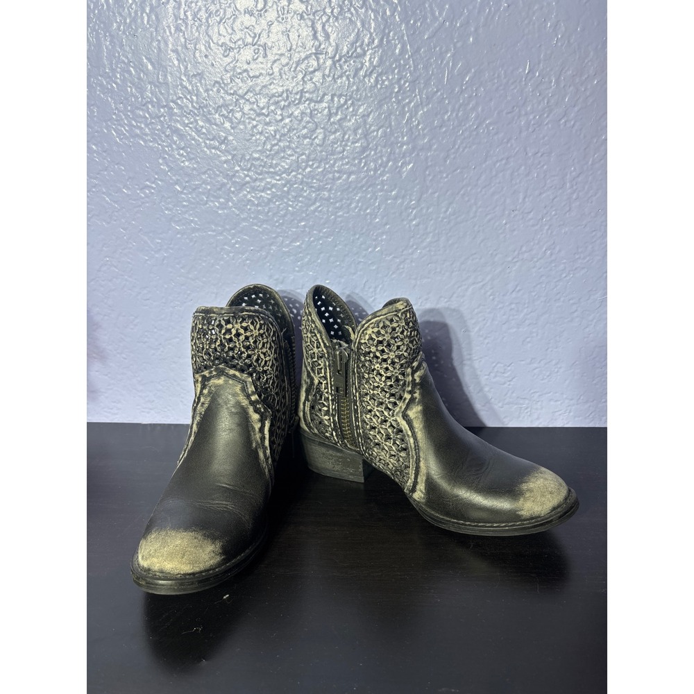 Circle G corral q001 western ankle booties distressed laser cut country leather